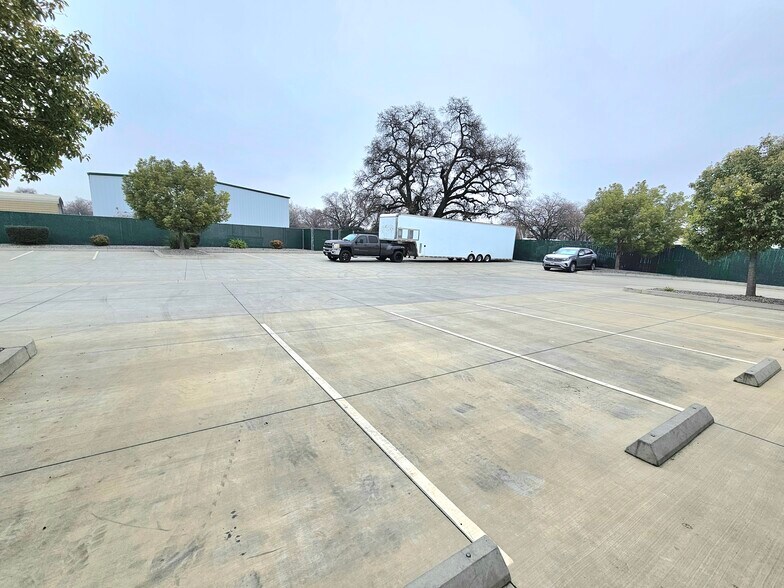 More Photos Of 629 Entler Ave, Chico Industrial For Lease