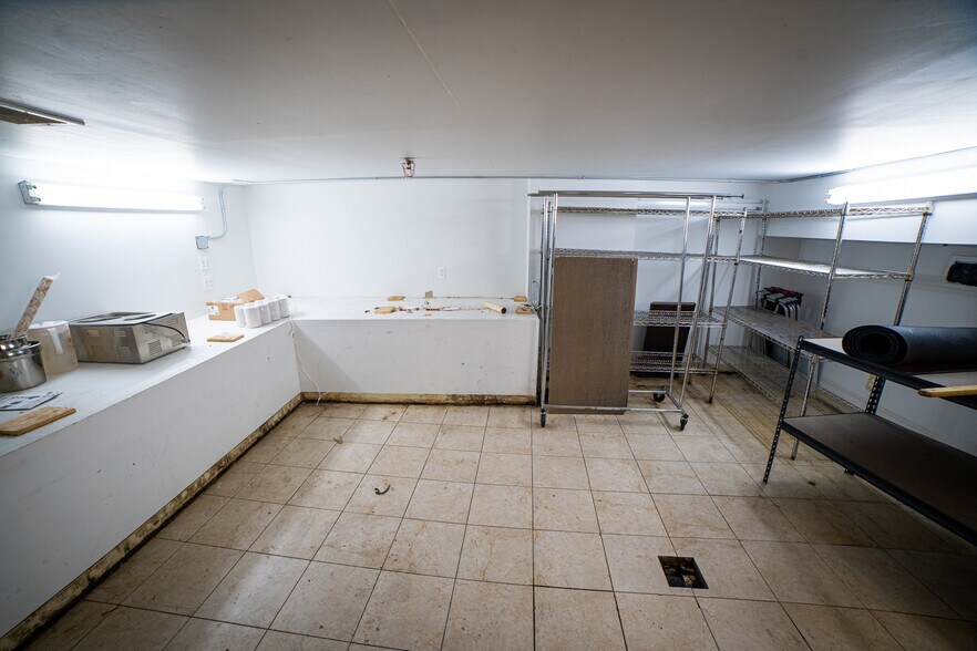 More Photos Of 1655 Sheepshead Bay Rd, Brooklyn Restaurant For Sale