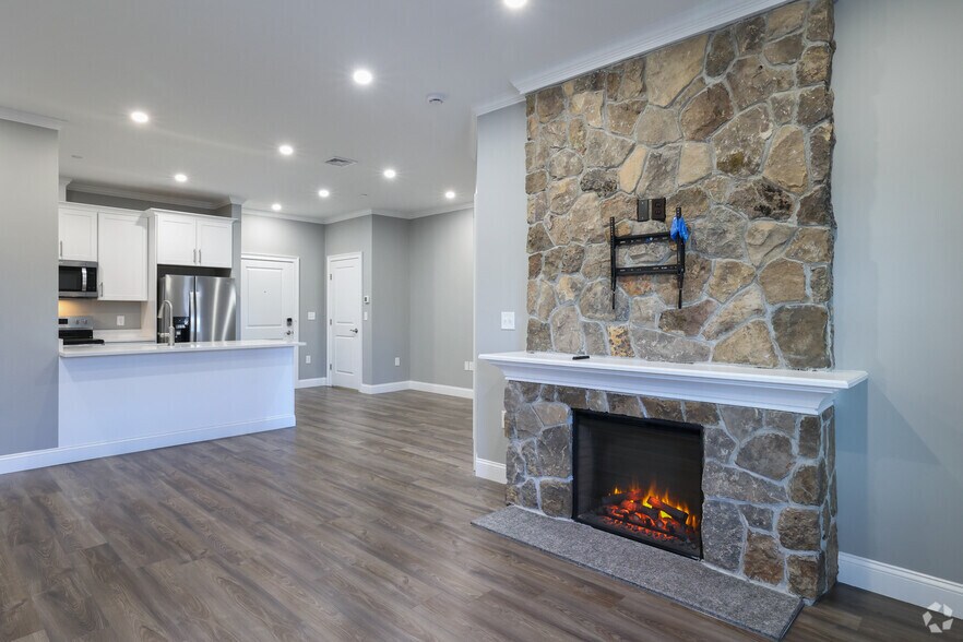 More Photos Of 3 Meeting House Rd, Chelmsford Apartments For Lease