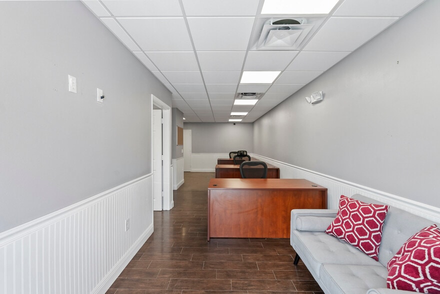 More Photos Of 1011-1039 NW 31st Ave, Pompano Beach Manufacturing For Lease