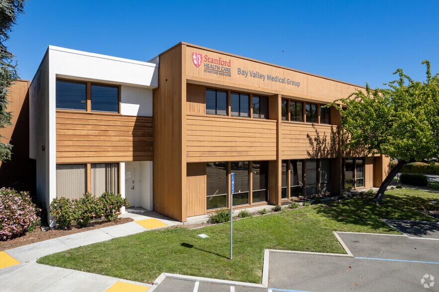 Primary Photo Of 27212 Calaroga Ave, Hayward Medical For Lease