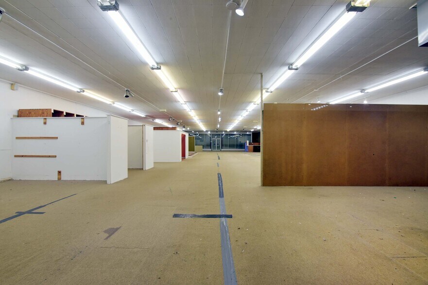 More Photos Of 511 W Broad Ave, Albany General Retail For Sale