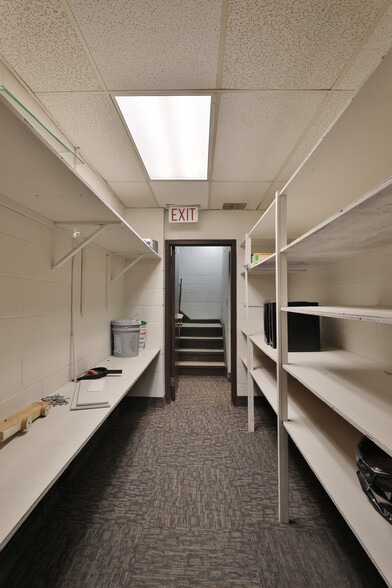 More Photos Of 1600 Sheridan Dr, Lancaster Medical For Sale