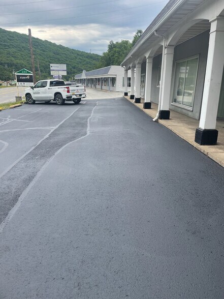 More Photos Of 239 Northern Blvd, Clarks Summit Medical For Lease