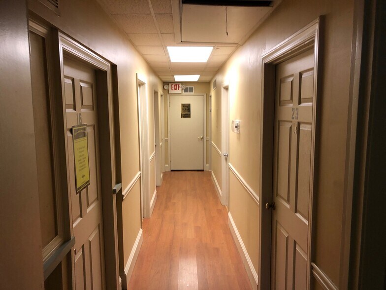 More Photos Of 188 Upper Riverdale Rd, Jonesboro Storefront Retail Office For Lease