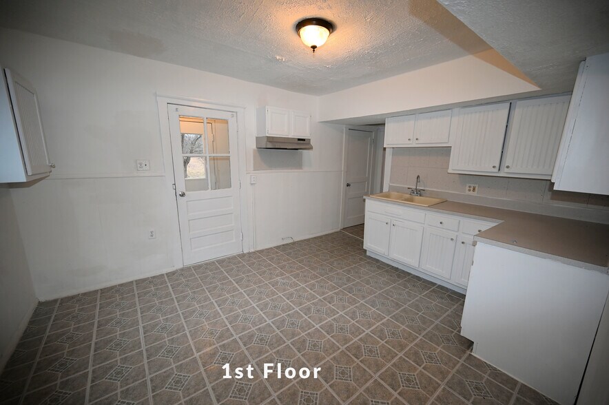 More Photos Of 7635 Annapolis Woods Rd, Welcome Land For Sale