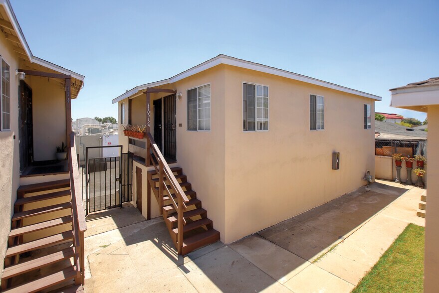 More Photos Of 3101 Via San Delarro, Montebello Apartments For Sale