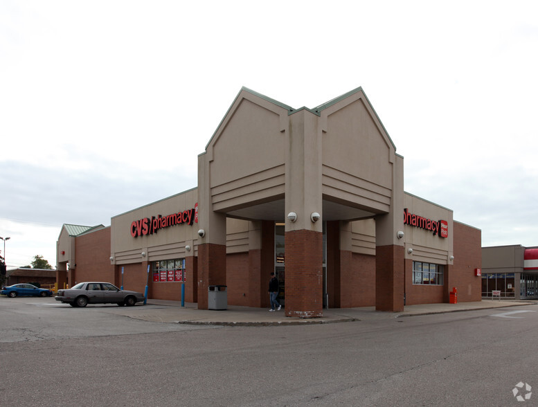 Primary Photo Of 13545 Eureka Rd, Southgate Drugstore For Lease