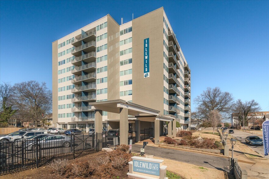 More Photos Of 45 S Idlewild, Memphis Apartments For Sale