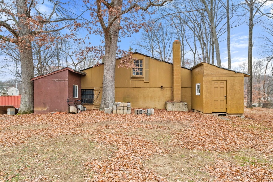 More Photos Of 8906 Hooes Rd, Lorton Specialty For Sale