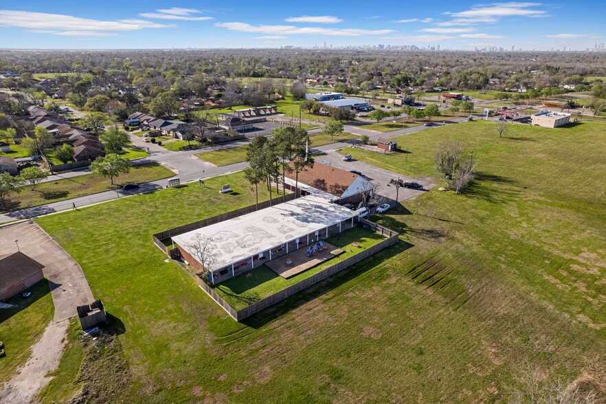 More Photos Of 11503 Martin Luther King Blvd, Houston Religious Facility For Sale