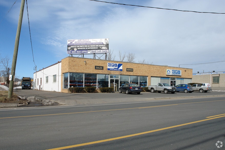 Primary Photo Of 221-225 Locust St, Hartford Showroom For Lease