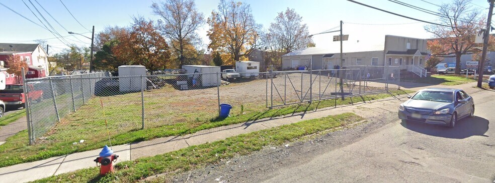 More Photos Of 915 Pennsylvania Ave, Trenton Warehouse For Sale