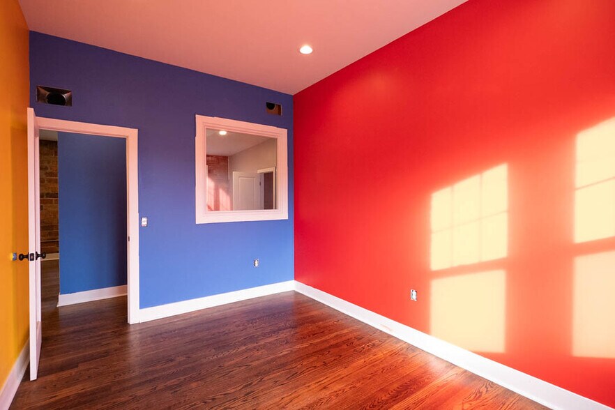 More Photos Of 23900-23908 Woodward Ave, Pleasant Ridge Office For Lease