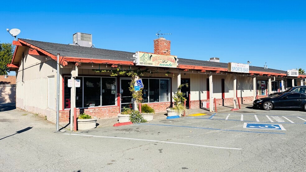 More Photos Of 3732-3748 Railroad Ave, Pittsburg Storefront For Sale