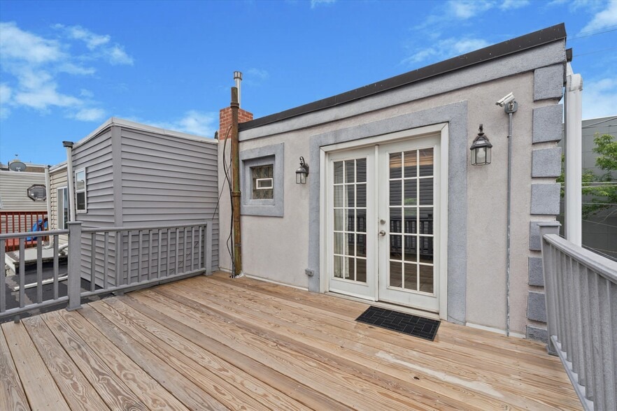 More Photos Of 2621 Sepviva St, Philadelphia Storefront Retail Residential For Sale