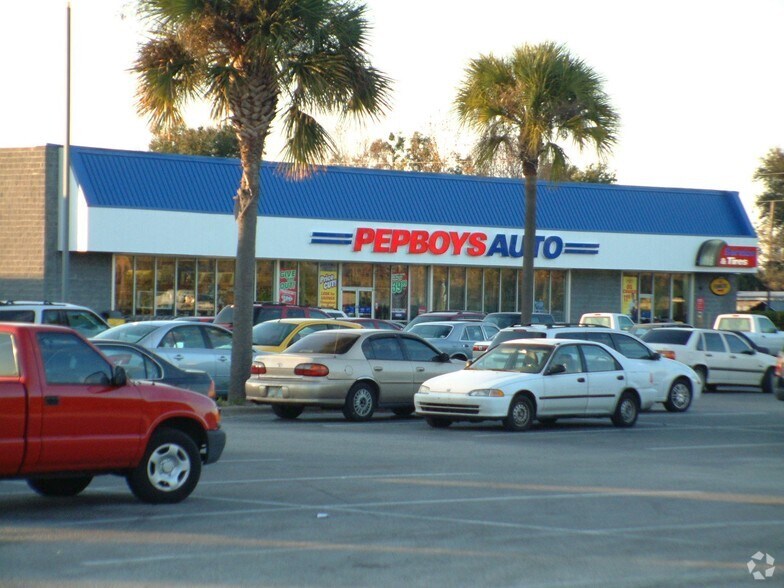 More Photos Of 7750 S Orange Blossom Trl, Orlando Storefront For Sale