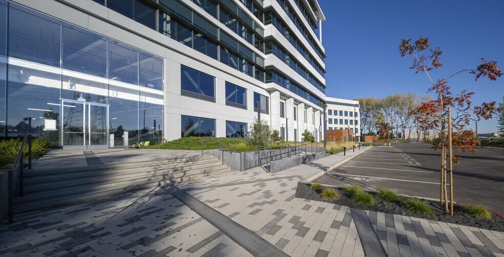 More Photos Of 567 Airport Blvd, Burlingame Office For Lease