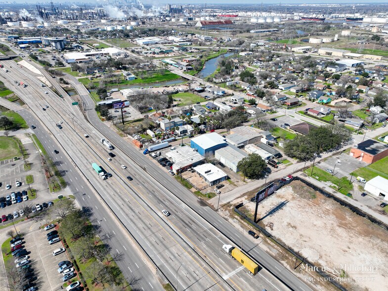 More Photos Of 300 W Pasadena Fwy, Pasadena Warehouse For Sale
