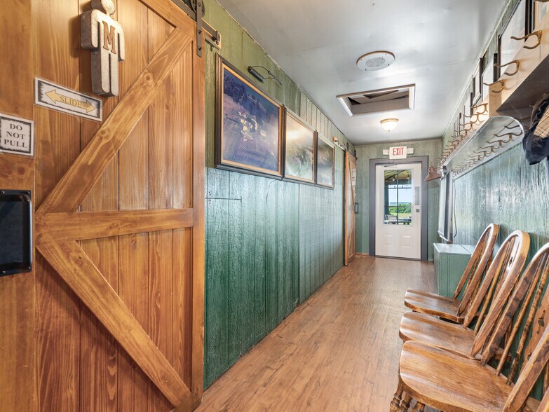 More Photos Of 2973 N Il Route 71, Ottawa Restaurant For Sale