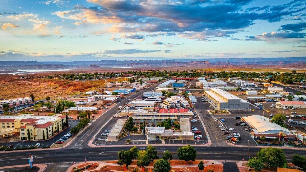 More Photos Of 150 N Lake Powell Blvd, Page Hotel For Sale