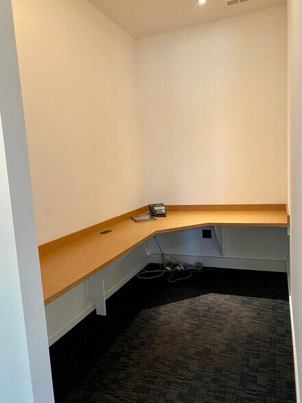 More Photos Of 1005 S 76th Ave, Omaha Medical For Lease