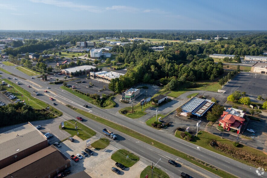 More Photos Of 2521 W Roosevelt Blvd, Monroe Fast Food For Sale