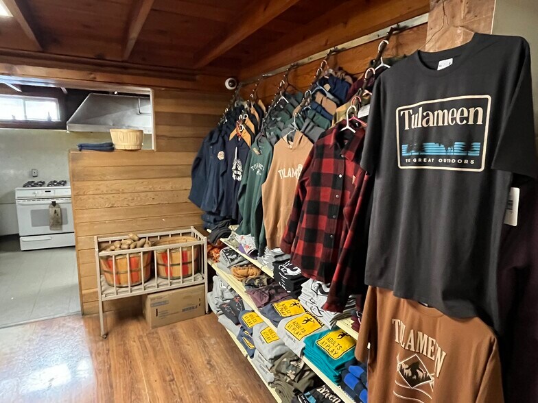 More Photos Of 2600 Otter Av, Tulameen Restaurant For Sale