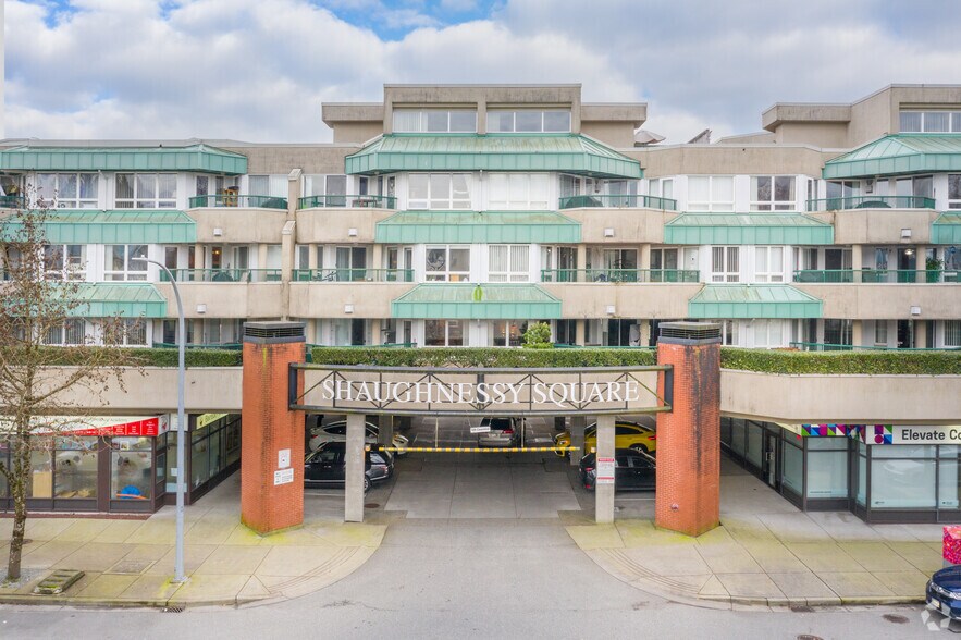 More Photos Of 2099 Lougheed Hwy, Port Coquitlam Apartments For Lease