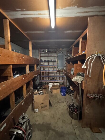 More Photos Of 1412 W Kirkwood Ave, Bloomington Industrial For Sale