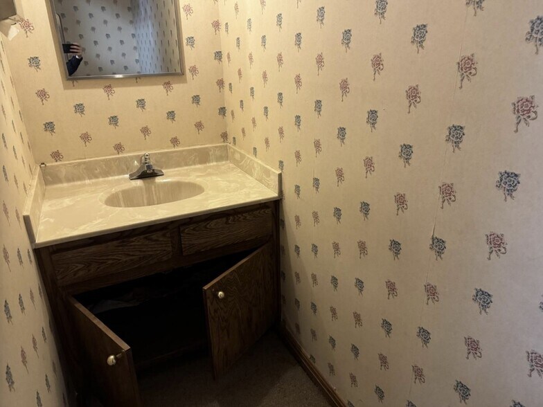 More Photos Of 2124 N 25th St, Waco Medical For Sale