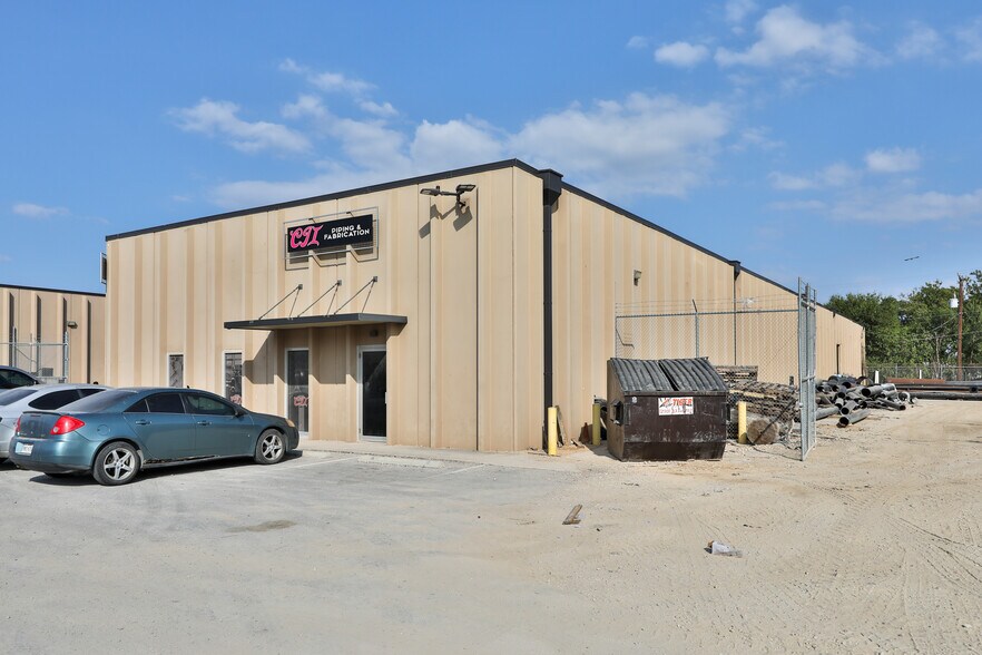 More Photos Of 4728 Goldfield, San Antonio Unknown For Lease