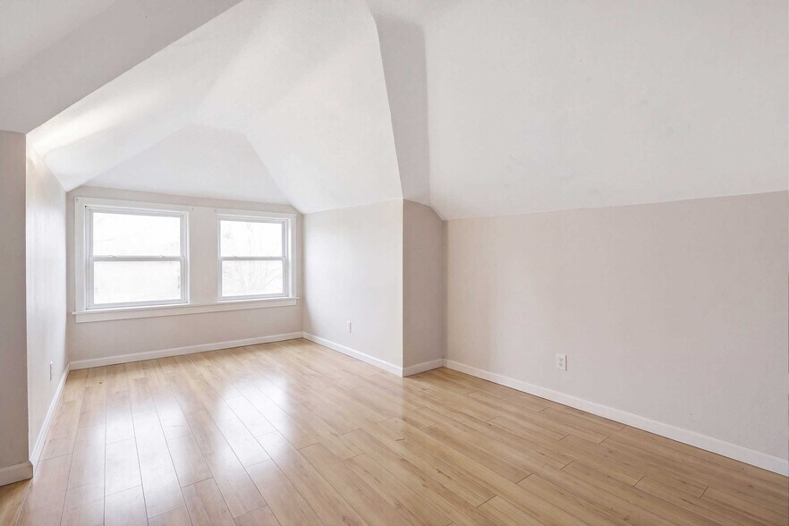 More Photos Of 1225 N Clarkson St, Denver Apartments For Sale