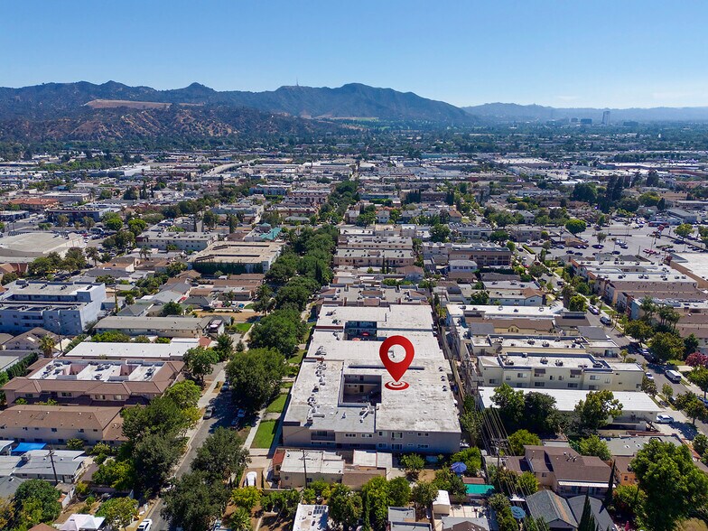 More Photos Of 1165 Thompson Ave, Glendale Apartments For Sale