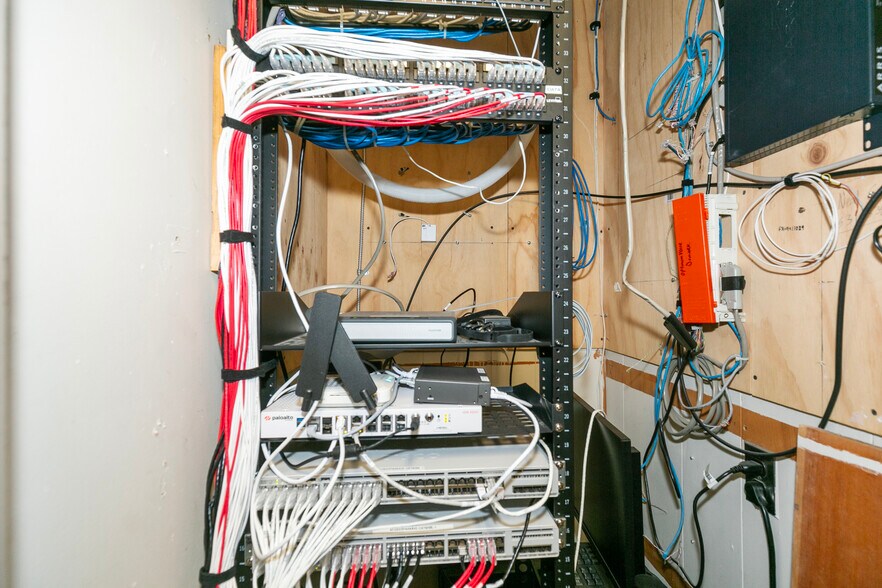 More Photos Of 421 Deer Park Ave, Babylon Medical For Sale