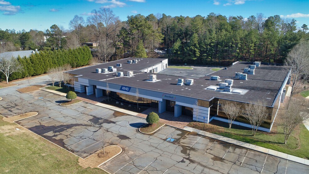 More Photos Of 4940 Peachtree Industrial Blvd, Norcross Unknown For Lease