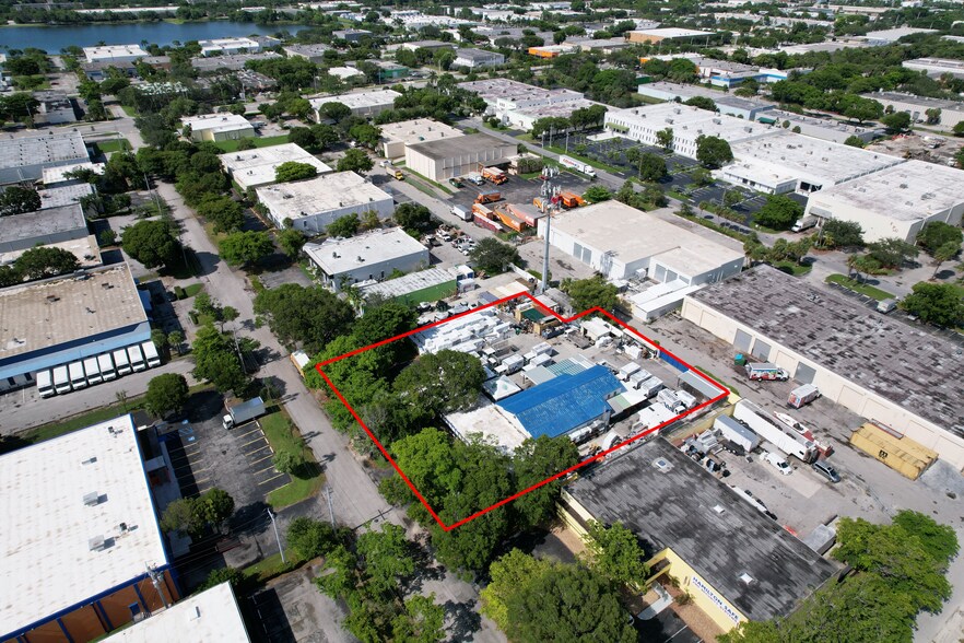 More Photos Of 6680 NW 17th Ave, Fort Lauderdale Warehouse For Lease