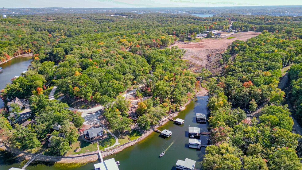 More Photos Of 100 Man Cave, Sunrise Beach Self Storage For Sale