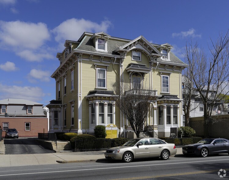 More Photos Of 215 Broadway, Providence Apartments For Sale