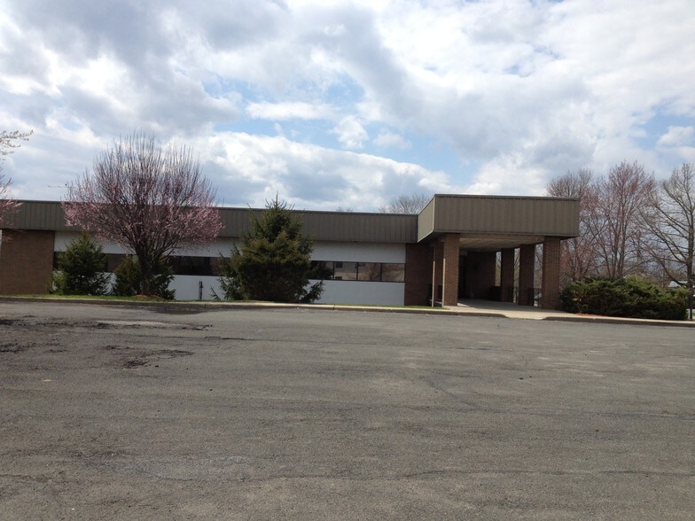 More Photos Of 263 Route 17k, Newburgh Medical For Sale