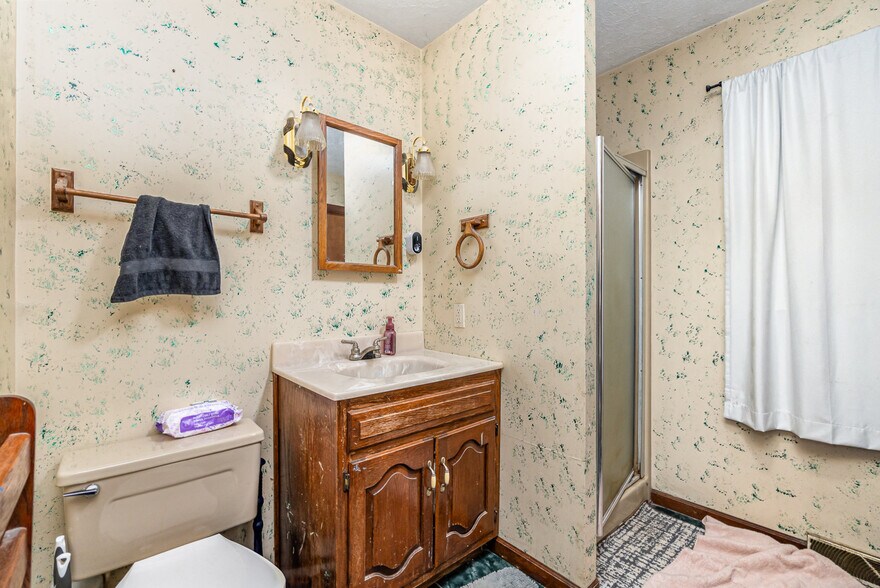 More Photos Of 7195 Singer Rd, Dayton Horse Stables For Sale