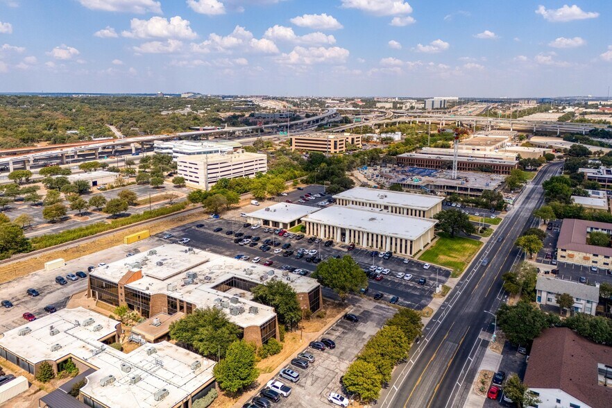 More Photos Of 8500 Shoal Creek Blvd, Austin Medical For Lease