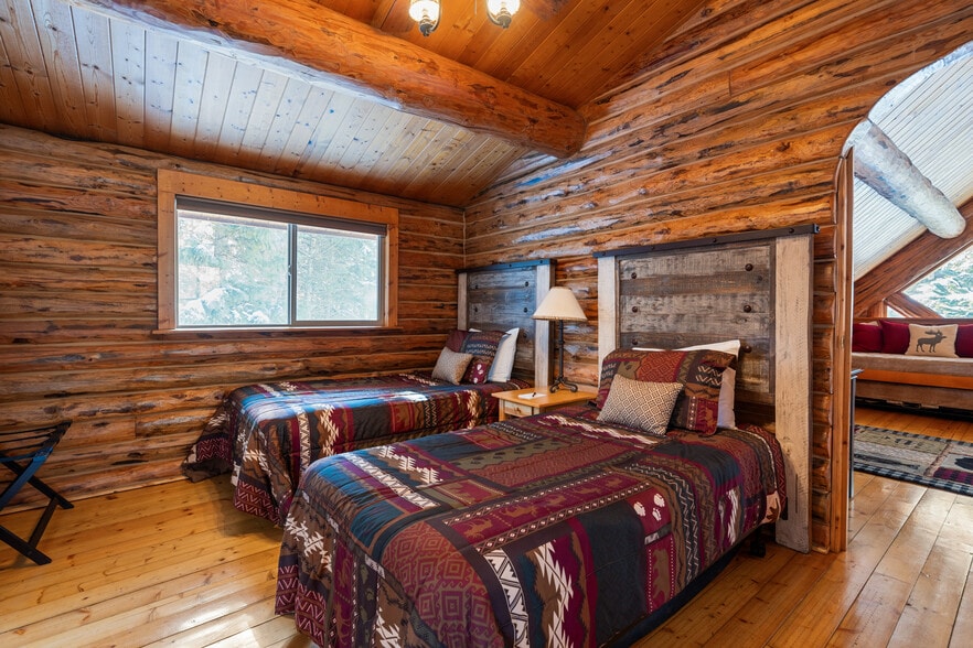 More Photos Of 1845 Hodgson Rd, Whitefish Hotel For Sale