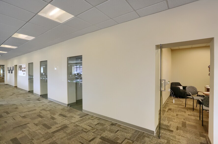More Photos Of 150 Gamma Dr, Pittsburgh Light Manufacturing For Lease