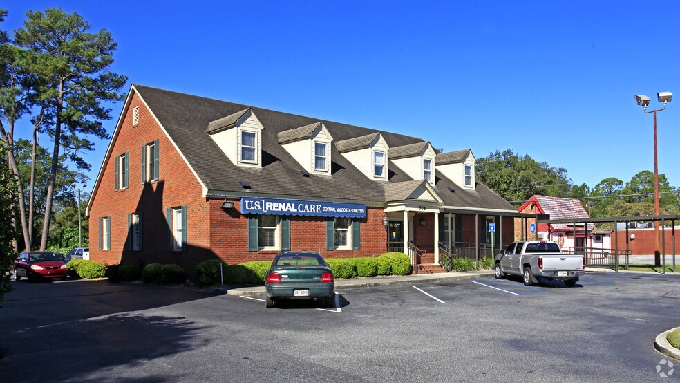 More Photos Of 506 N Patterson St, Valdosta Medical For Sale