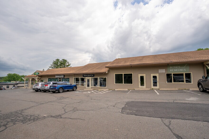 Primary Photo Of 535 College Hwy, Southwick Freestanding For Lease