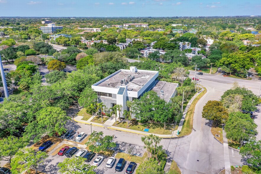 More Photos Of 350 N Pine Island Rd, Plantation Medical For Lease