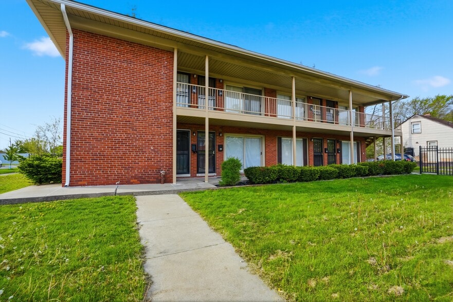 More Photos Of 9439 Chalmers St, Detroit Apartments For Sale