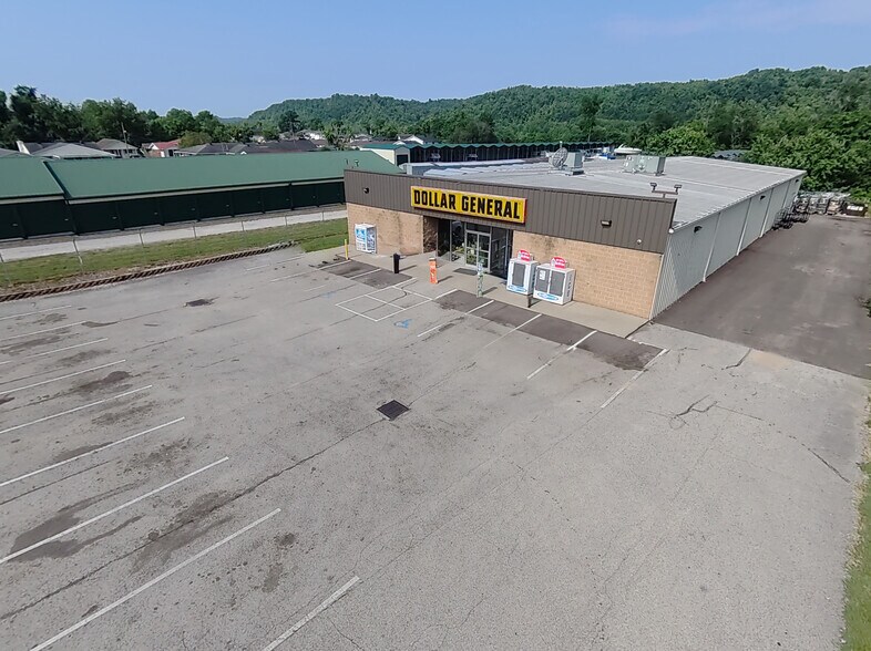 More Photos Of 6594 Ohio River Rd, Lesage Freestanding For Sale