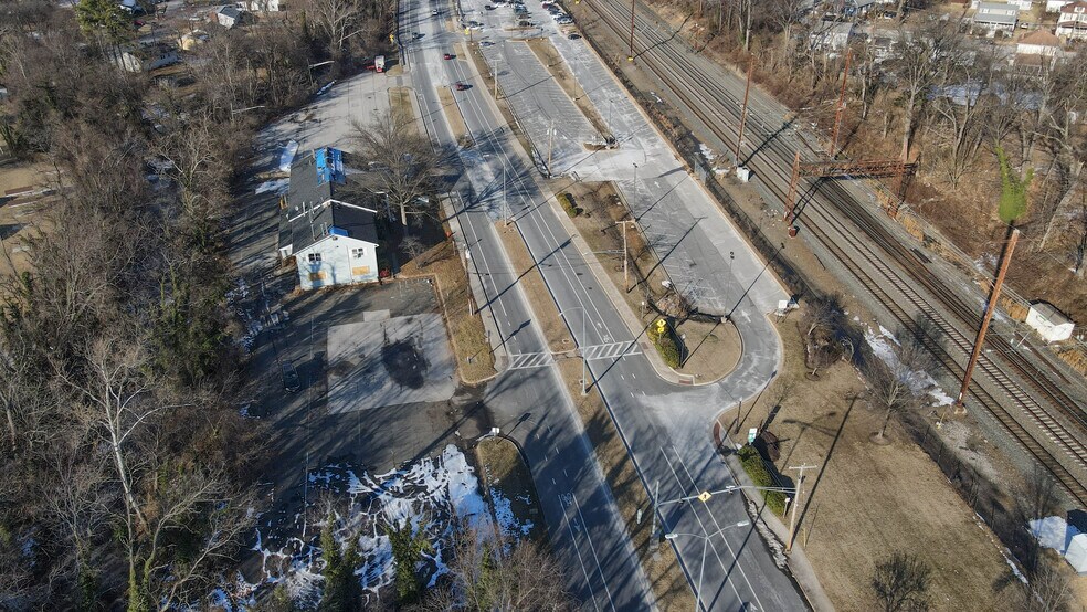 More Photos Of 5820 Southwestern Blvd, Halethorpe Flex For Sale